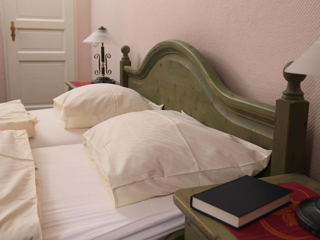 Hotel Gundelfinger Alter Markt ดานเนินแบร์ก ภายนอก รูปภาพ